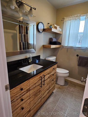 11016 N 160th East East Avenue, Owasso, OK 74055