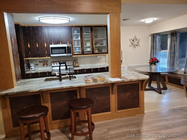 11016 N 160th East East Avenue, Owasso, OK 74055