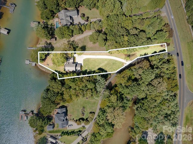118 Waterfowl Lane, Mooresville, NC 28117
