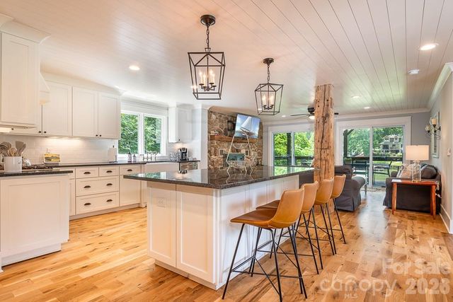 118 Waterfowl Lane, Mooresville, NC 28117