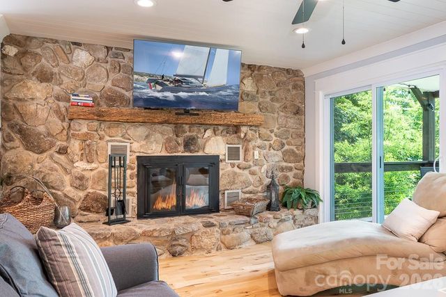 118 Waterfowl Lane, Mooresville, NC 28117