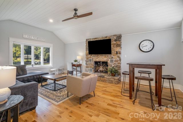 118 Waterfowl Lane, Mooresville, NC 28117