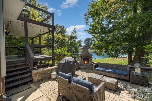 118 Waterfowl Lane, Mooresville, NC 28117