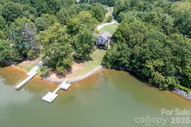 118 Waterfowl Lane, Mooresville, NC 28117