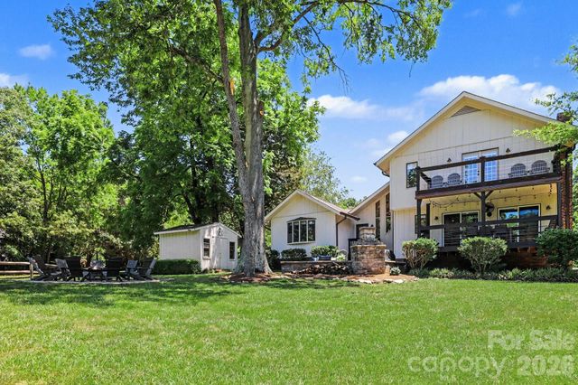 118 Waterfowl Lane, Mooresville, NC 28117