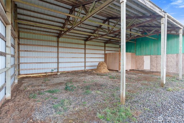 568 A Cemetery Road, Winlock, WA 98596