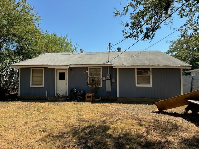 4940 Stanley Avenue, Fort Worth, TX 76115
