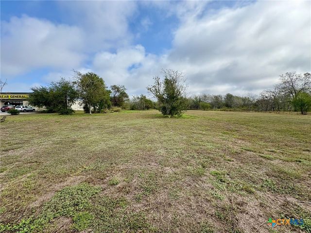 2112 S Laurent Street, Victoria, TX 77901
