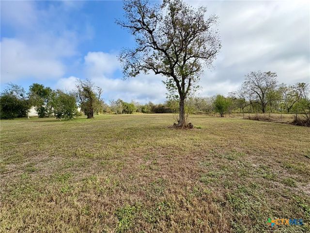 2112 S Laurent Street, Victoria, TX 77901