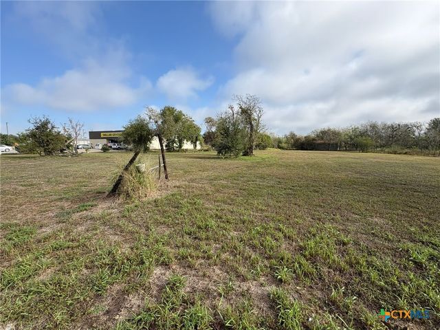 2112 S Laurent Street, Victoria, TX 77901