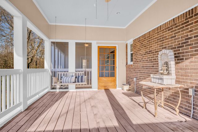 1613 Harpeth Xing, Ashland City, TN 37015