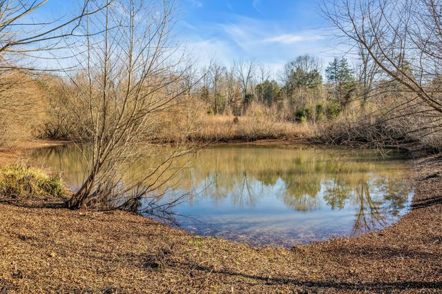 1613 Harpeth Xing, Ashland City, TN 37015