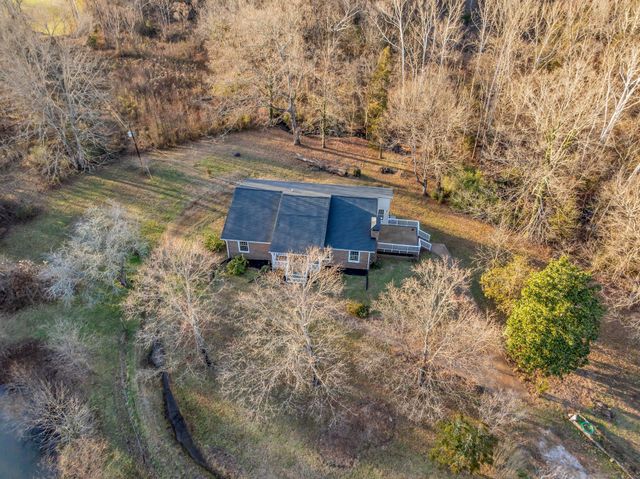 1613 Harpeth Xing, Ashland City, TN 37015