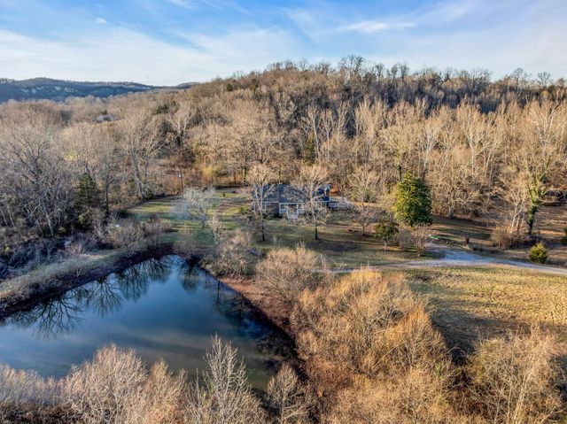 1613 Harpeth Xing, Ashland City, TN 37015