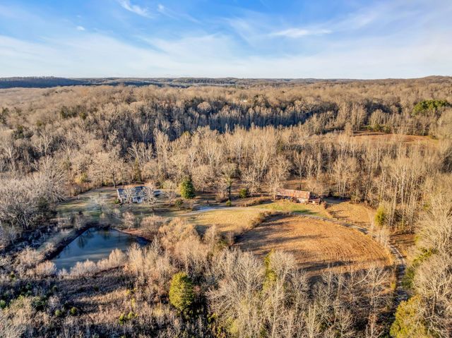 1613 Harpeth Xing, Ashland City, TN 37015