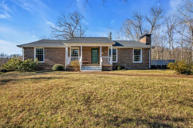 1613 Harpeth Xing, Ashland City, TN 37015