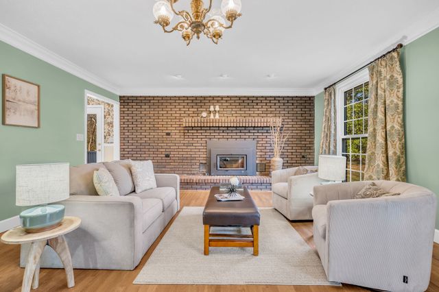 1613 Harpeth Xing, Ashland City, TN 37015