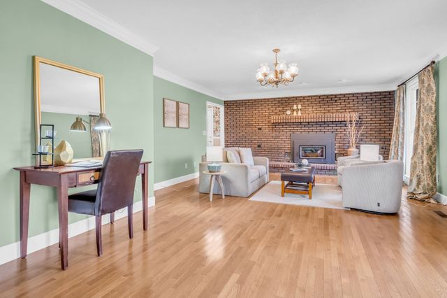 1613 Harpeth Xing, Ashland City, TN 37015