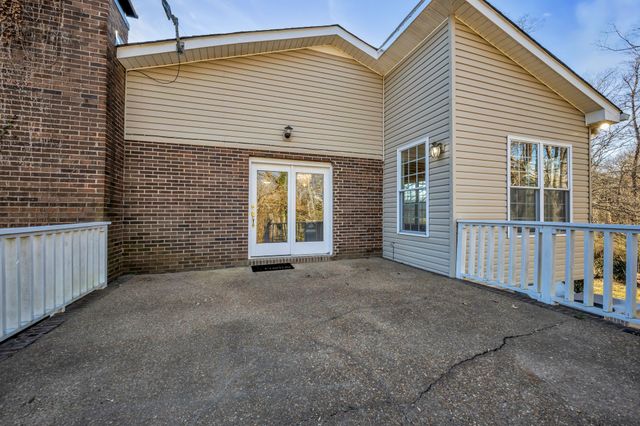 1613 Harpeth Xing, Ashland City, TN 37015