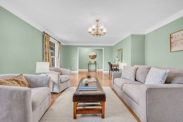 1613 Harpeth Xing, Ashland City, TN 37015