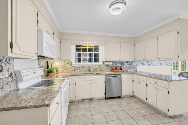 1613 Harpeth Xing, Ashland City, TN 37015