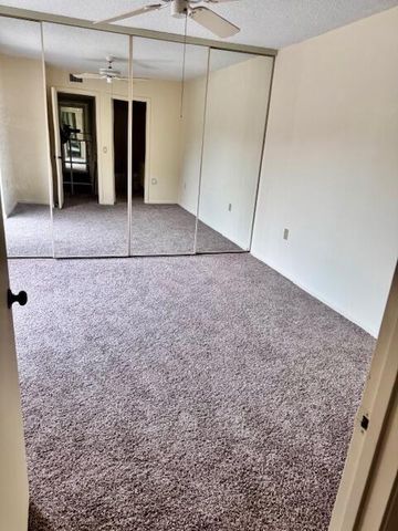 217 Live Oak Lane, Boynton Beach, FL 33436