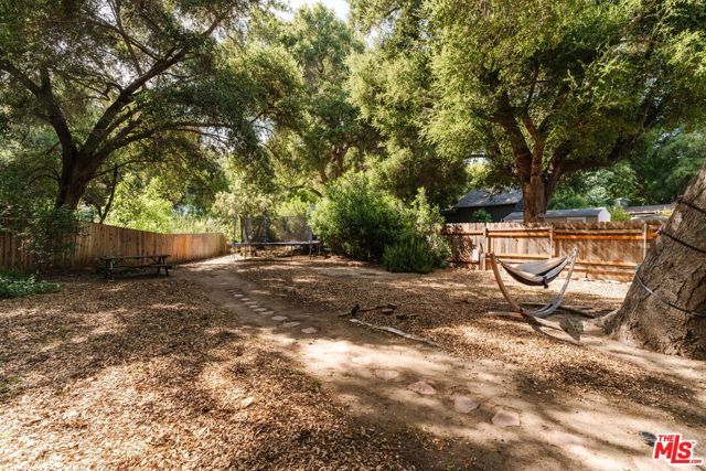 1514 Willow Drive, Topanga (los Angeles), CA 90290