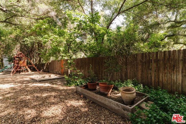 1514 Willow Drive, Topanga (los Angeles), CA 90290