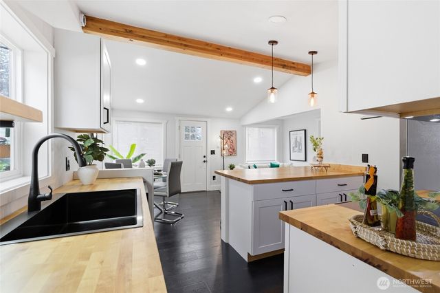 2124 15th Street, Bremerton, WA 98312