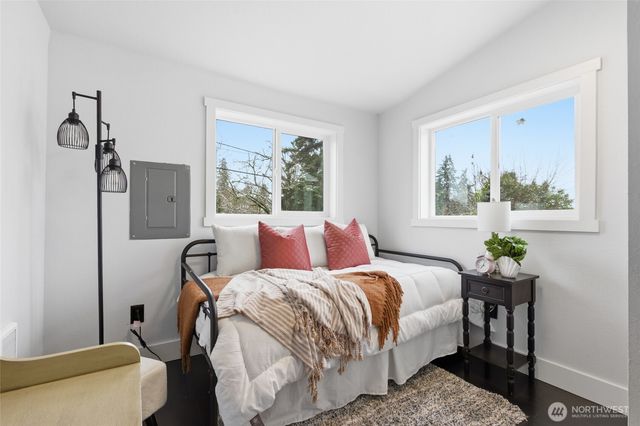 2124 15th Street, Bremerton, WA 98312