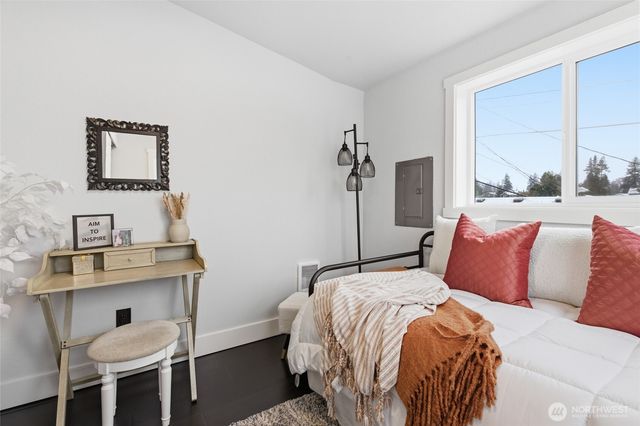 2124 15th Street, Bremerton, WA 98312