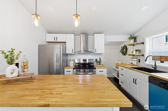 2124 15th Street, Bremerton, WA 98312