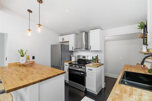 2124 15th Street, Bremerton, WA 98312