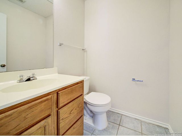 8414 Park Olympia, Universal City, TX 78148