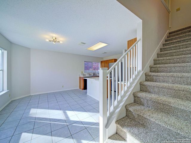 8414 Park Olympia, Universal City, TX 78148