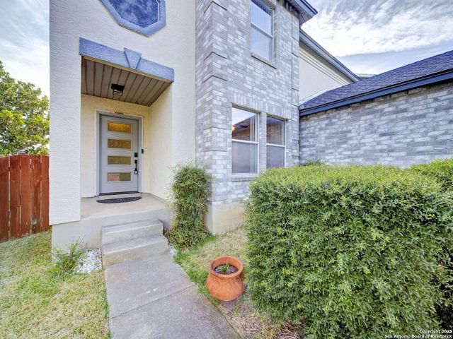 8414 Park Olympia, Universal City, TX 78148