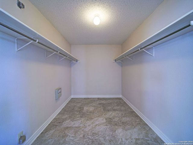 8414 Park Olympia, Universal City, TX 78148