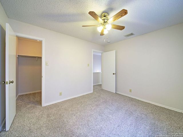8414 Park Olympia, Universal City, TX 78148
