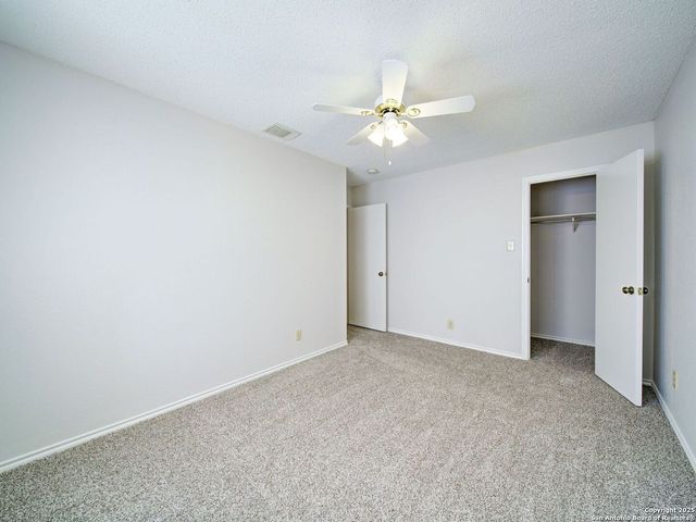 8414 Park Olympia, Universal City, TX 78148