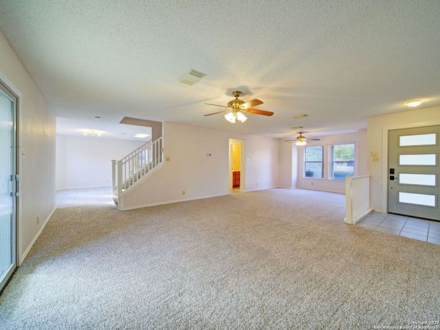 8414 Park Olympia, Universal City, TX 78148