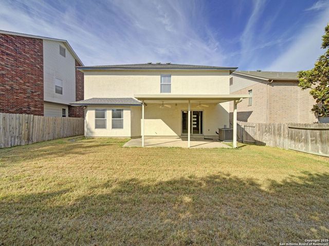 8414 Park Olympia, Universal City, TX 78148