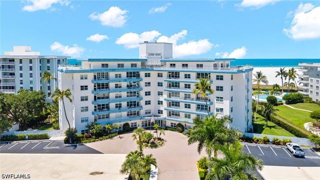 220 Seaview CT 412, Marco Island, FL 34145