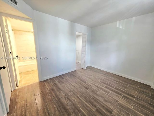 108 Royal Park Dr 2H, Oakland Park, FL 33309