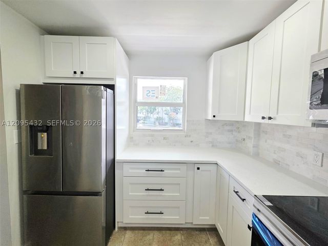 108 Royal Park Dr 2H, Oakland Park, FL 33309
