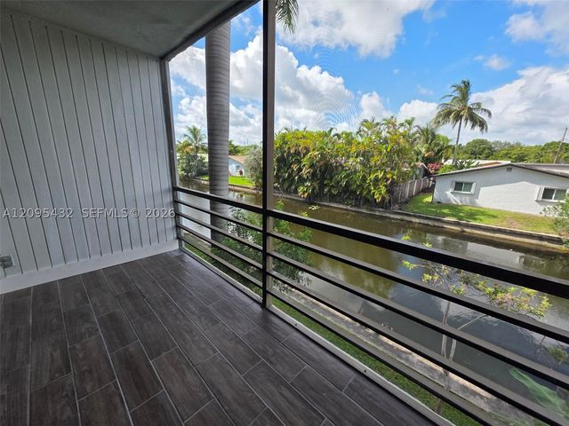 108 Royal Park Dr 2H, Oakland Park, FL 33309
