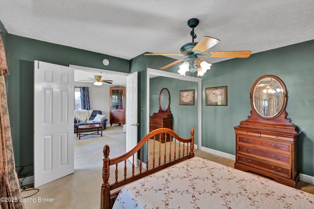 4188 Old Bloomfield Rd, Bardstown, KY 40004