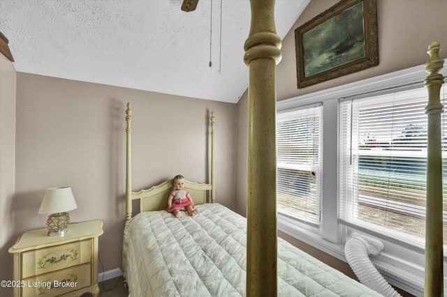 4188 Old Bloomfield Rd, Bardstown, KY 40004