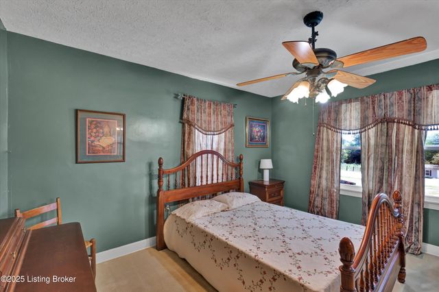 4188 Old Bloomfield Rd, Bardstown, KY 40004