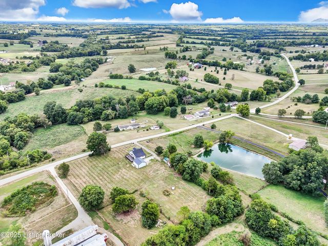 4188 Old Bloomfield Rd, Bardstown, KY 40004