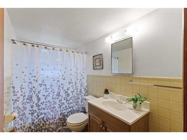 5347 4th Street NE, Fridley, MN 55421